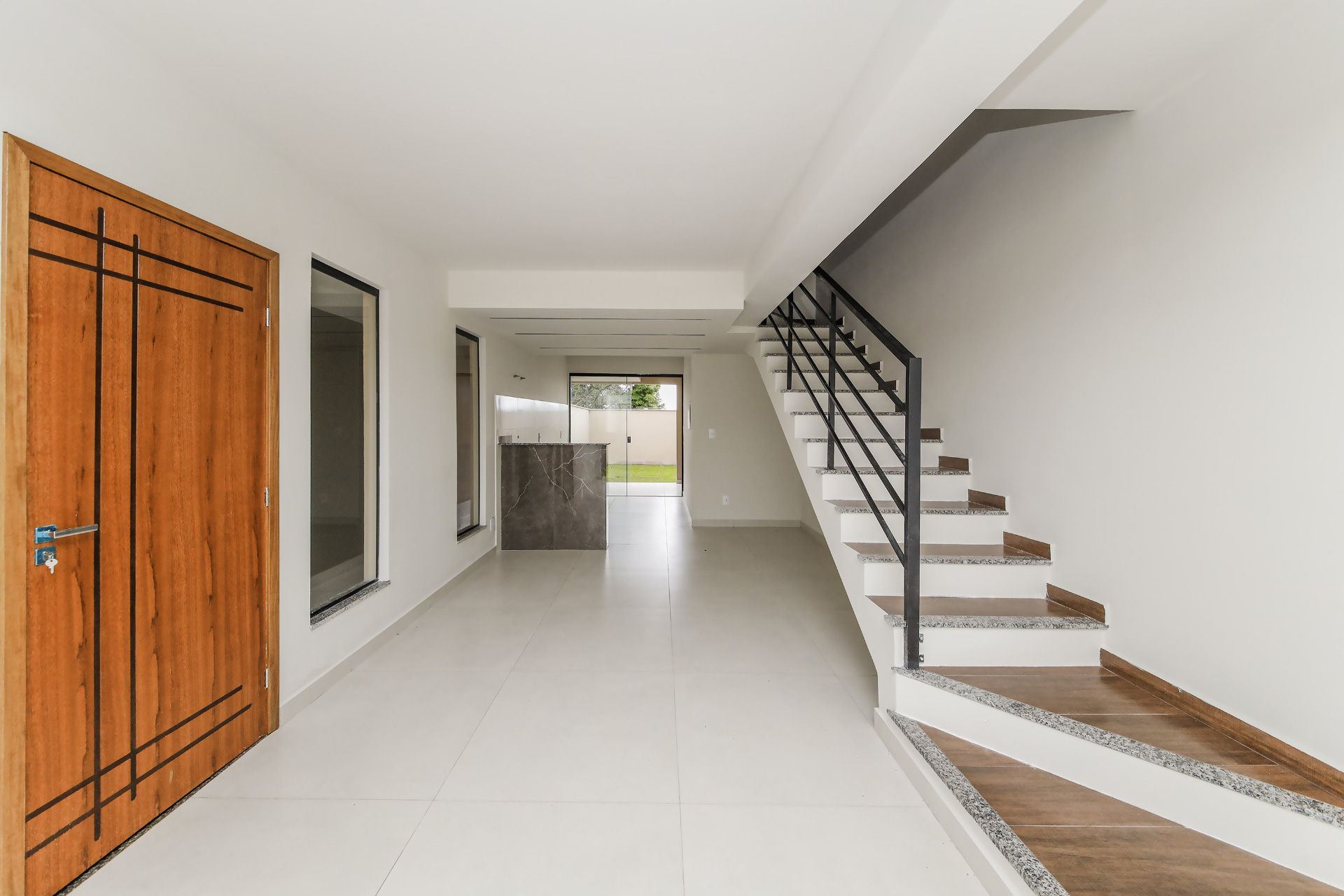 Casa nova com espaço gourmet e quintal gramado para venda, foto 3
