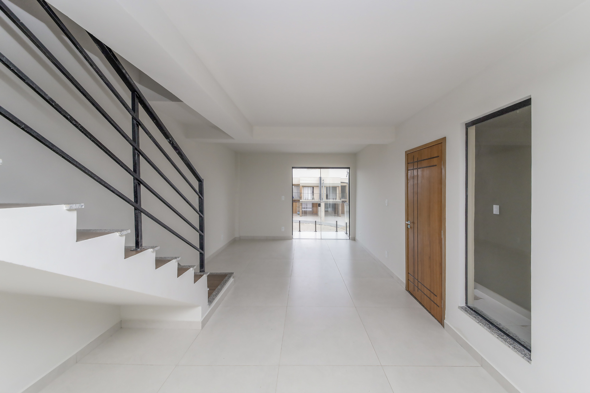 Casa nova com espaço gourmet e quintal gramado para venda, foto 2