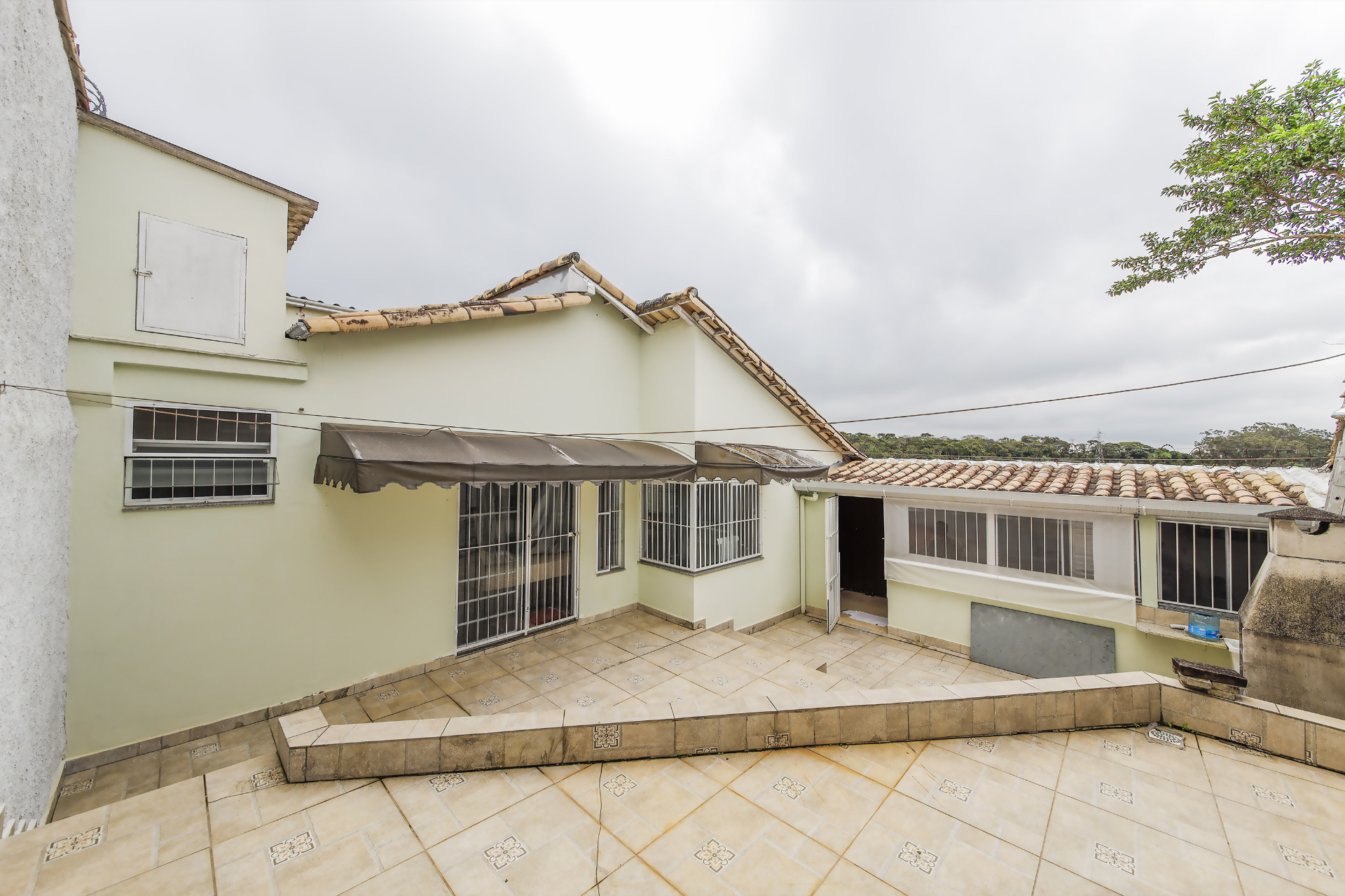 Casa com suíte, espaço gourmet e 2 vagas cobertas para venda, foto 1