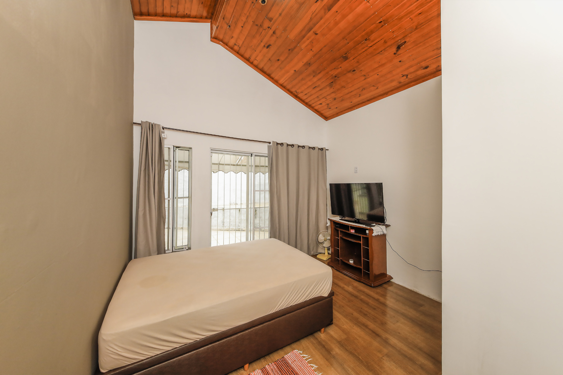 Casa com suíte, espaço gourmet e 2 vagas cobertas para venda, foto 12
