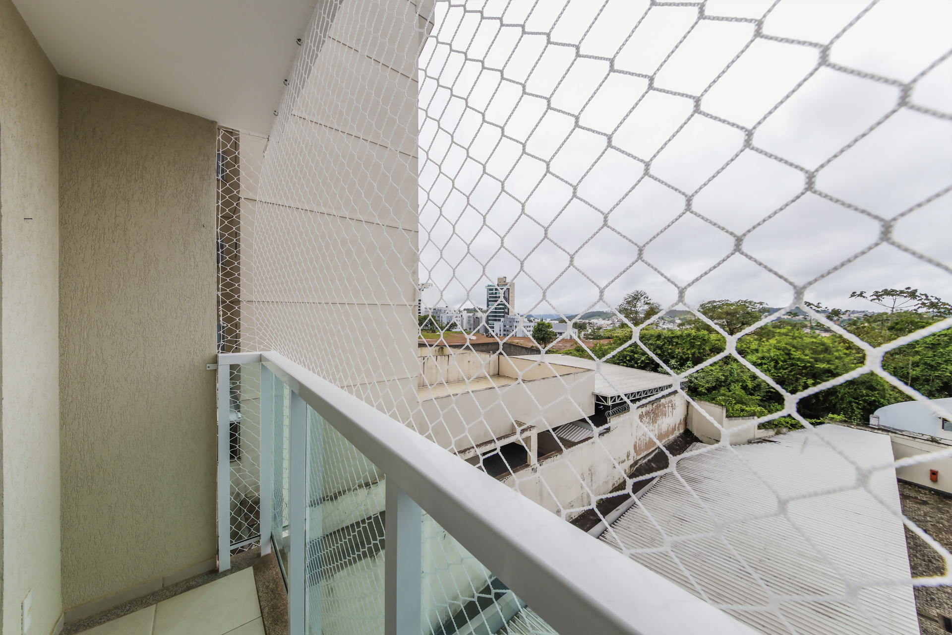 Apê reformado de 84 m² com varanda no Jardim Laranjeiras, foto 2