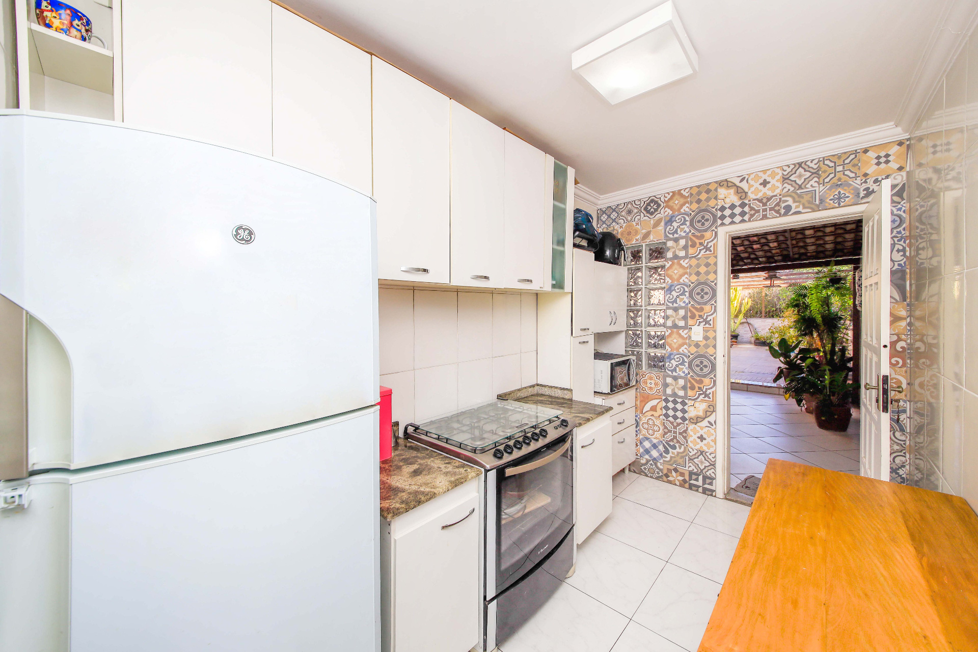 Mariano Procópio. Casa com duas áreas externas, 357m²., foto 14