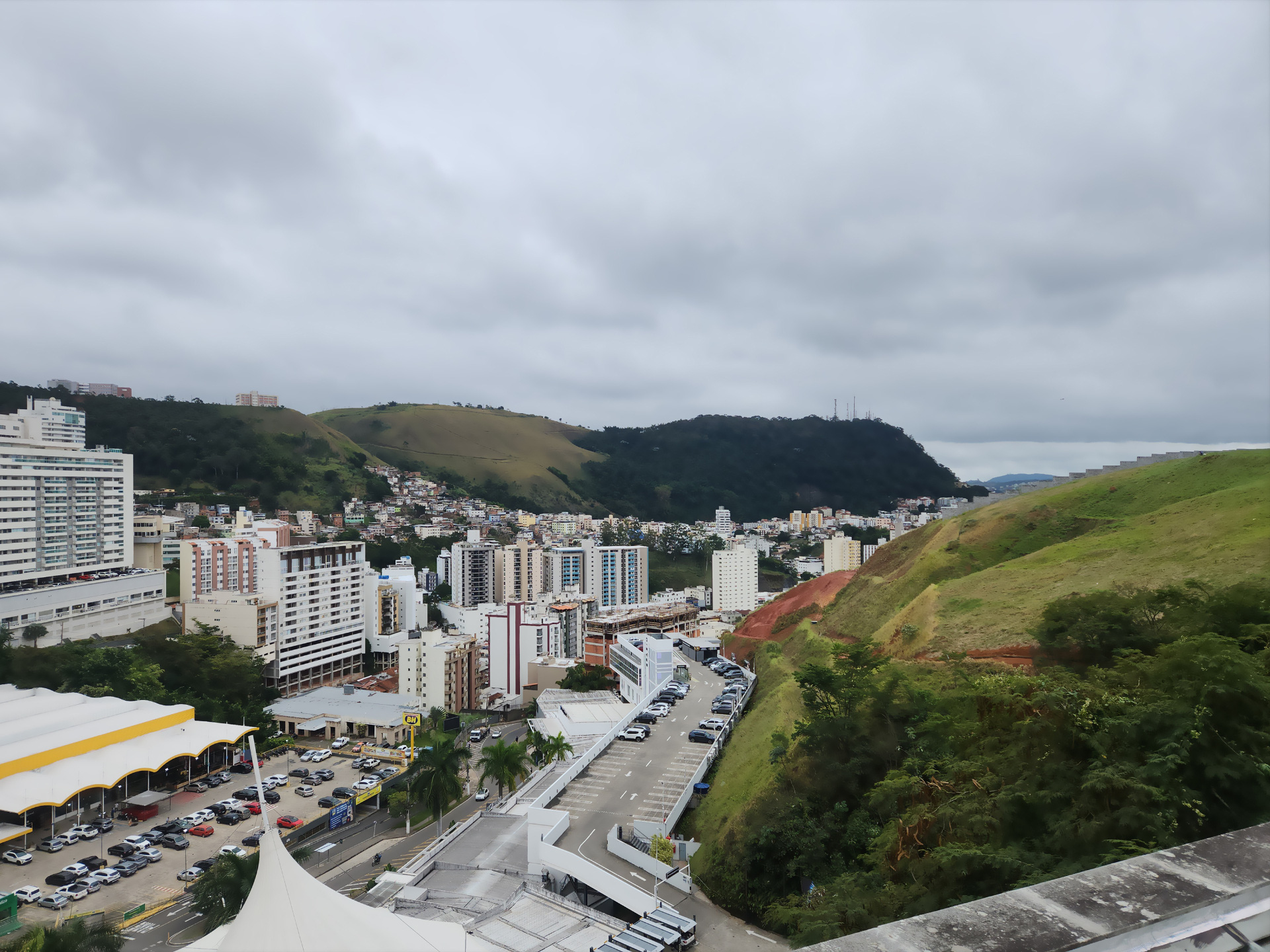 Estrela Sul: Apartamento com 2 suítes e vista central, foto 8