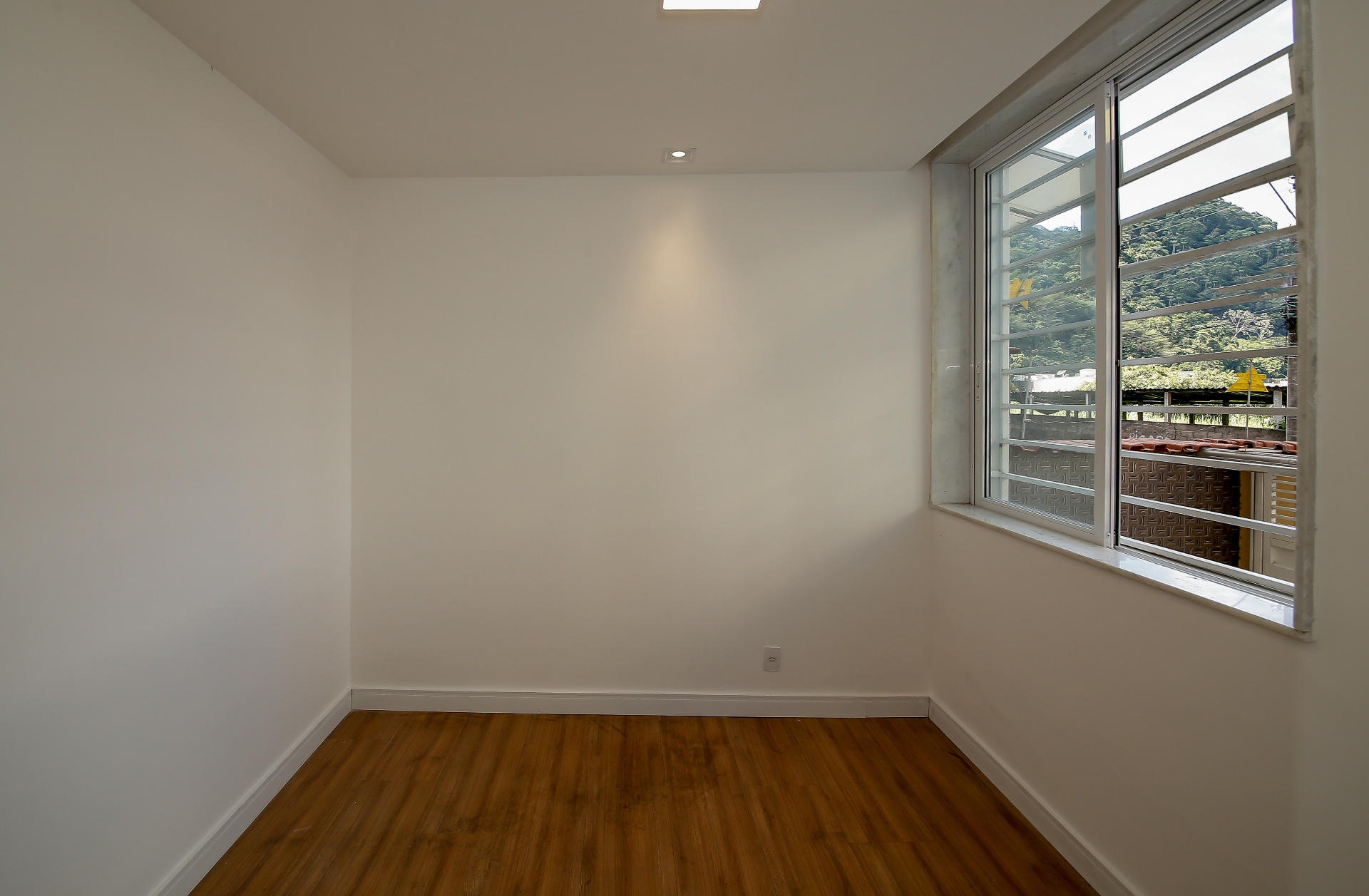 Apto térreo reformado, 2 quartos, entrada própria., foto 11