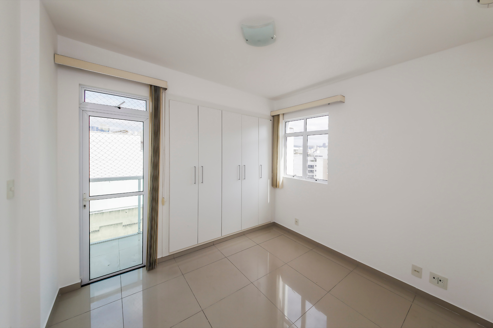 Granbery. Quarto e sala com planejados e vaga., foto 8