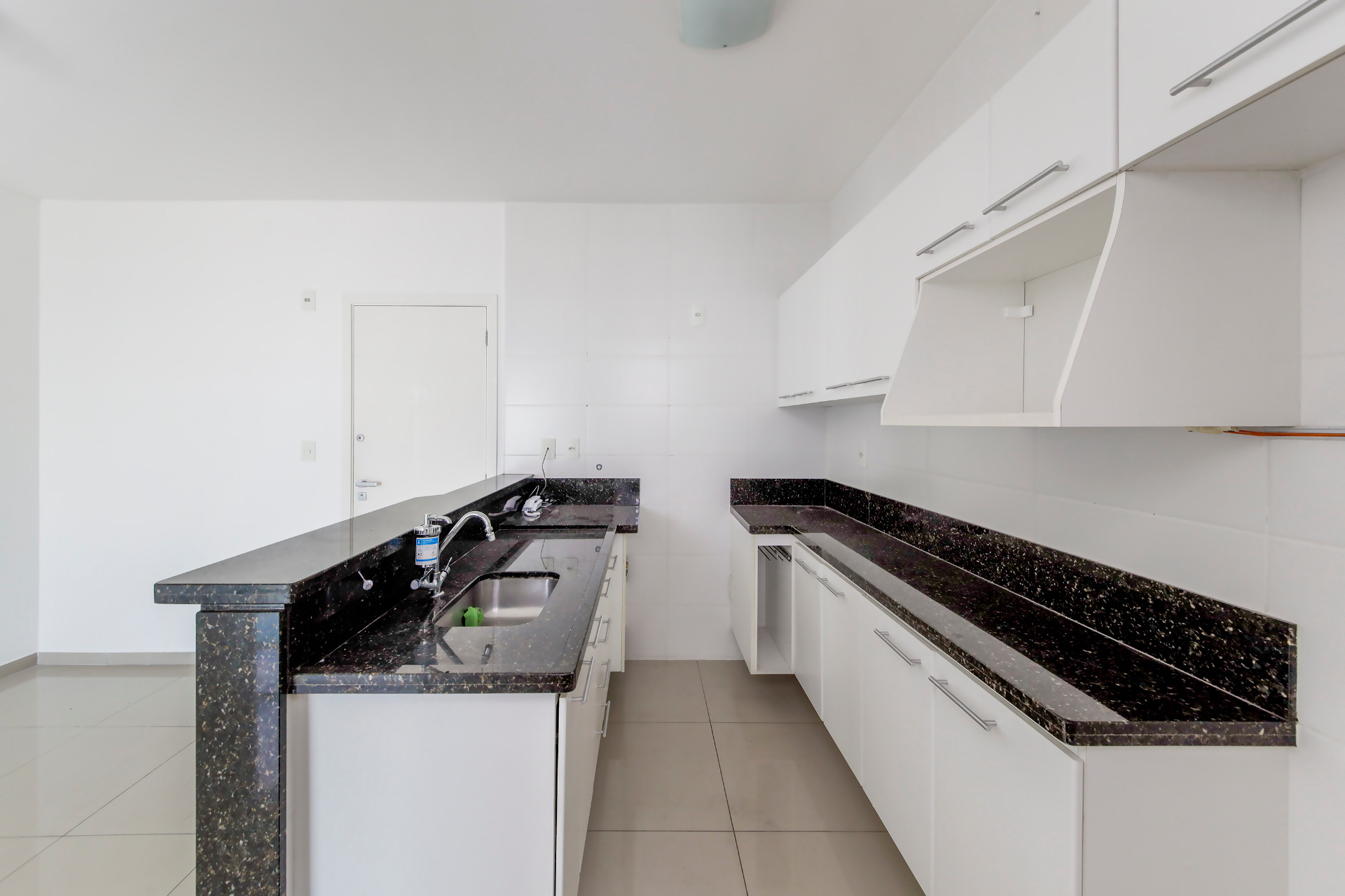 Granbery. Quarto e sala com planejados e vaga., foto 4
