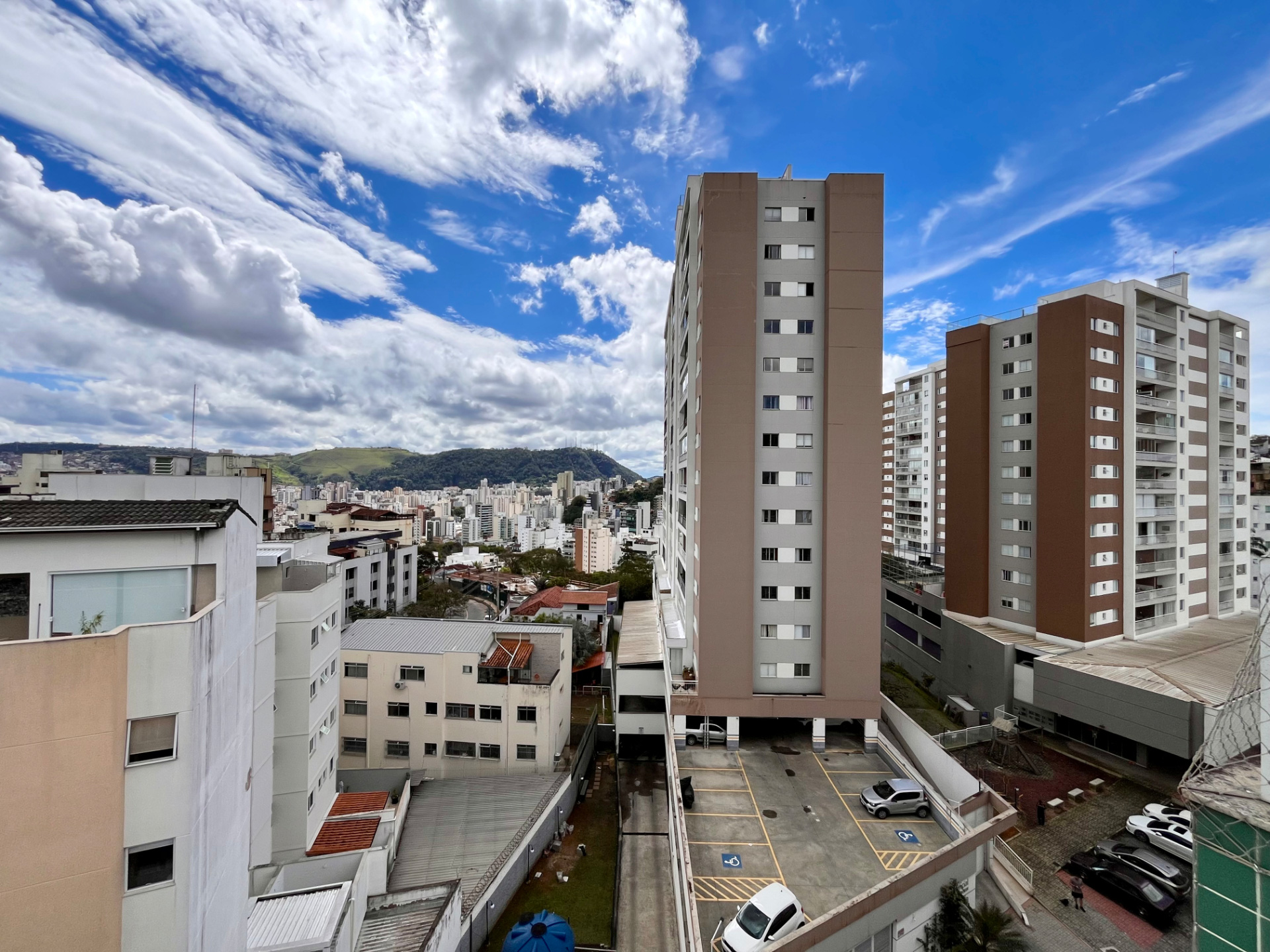 Cobertura de 3 quartos com 3 vagas nas Mansões do Bom Pastor, foto 3