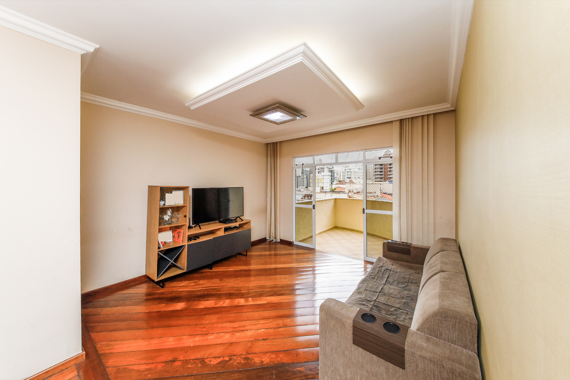 Santa Helena: Apartamento 166m², 3 quartos, 2 vagas., foto 1