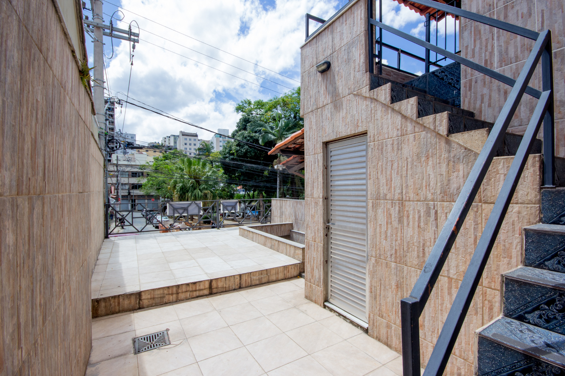 Sobrado, 3 quartos, 2 varandas no Jardim Glória, foto 2