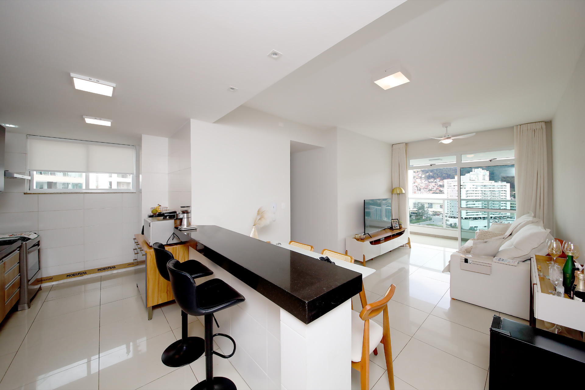 Estrela Sul: 2 suítes, pronto. 99m² e 2 vagas., foto 1
