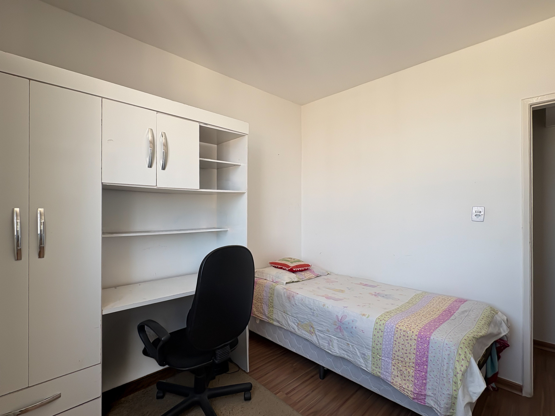 Quarto e sala no Centro, bem localizado e com vaga para venda, foto 7
