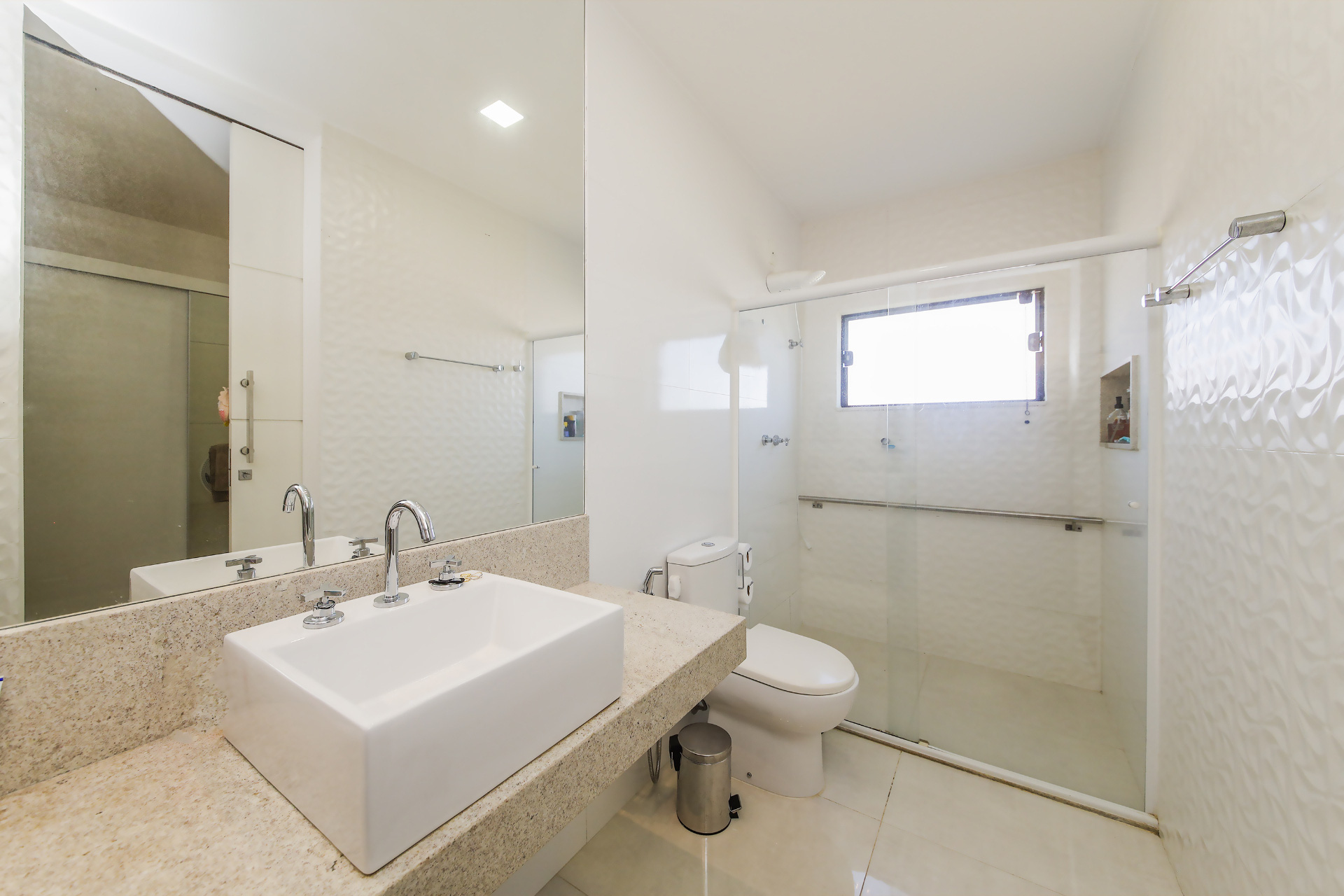 São Pedro: Casa ampla, 4 vagas, espaço e privacidade., foto 24