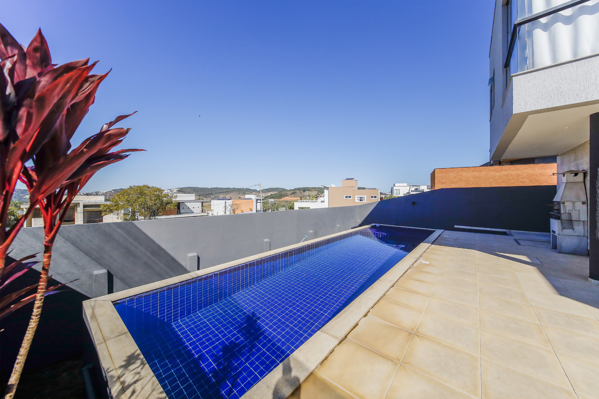 São Pedro: Casa ampla, 4 vagas, espaço e privacidade., foto 15