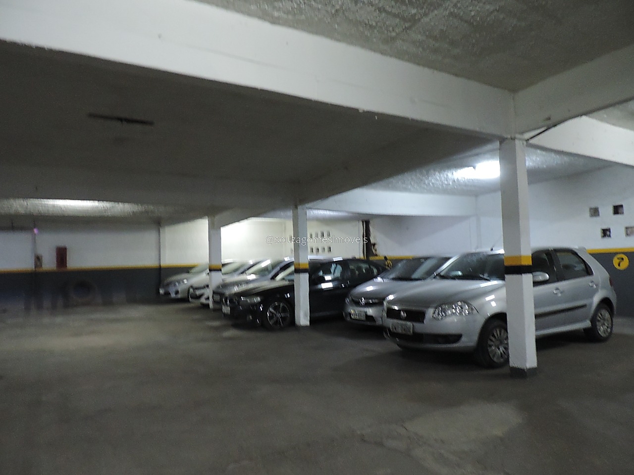 Centro. 27m². Espaço para 1 carro., foto 4