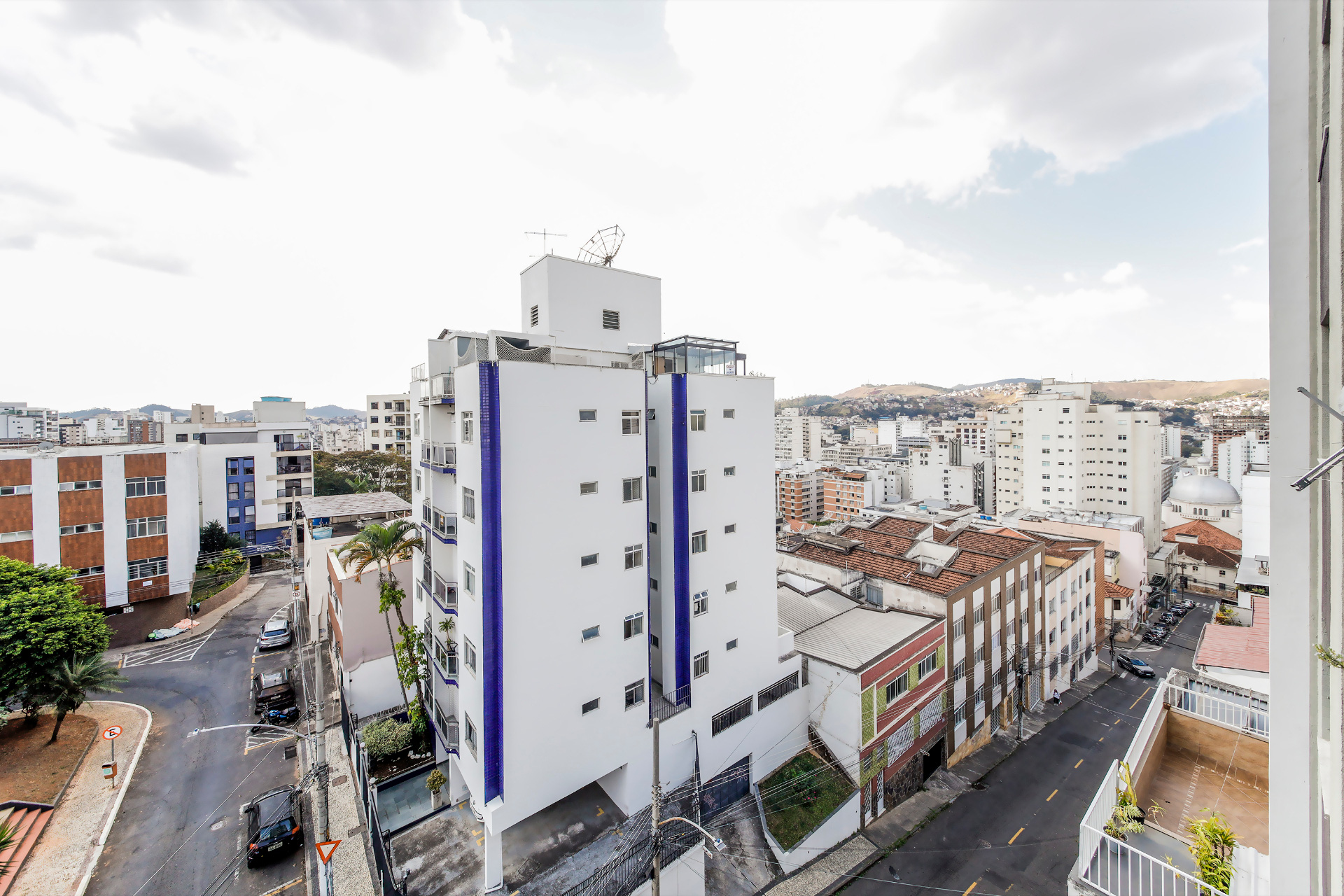 Centro: 2 quartos, 1 suíte e varanda generosa, foto 7