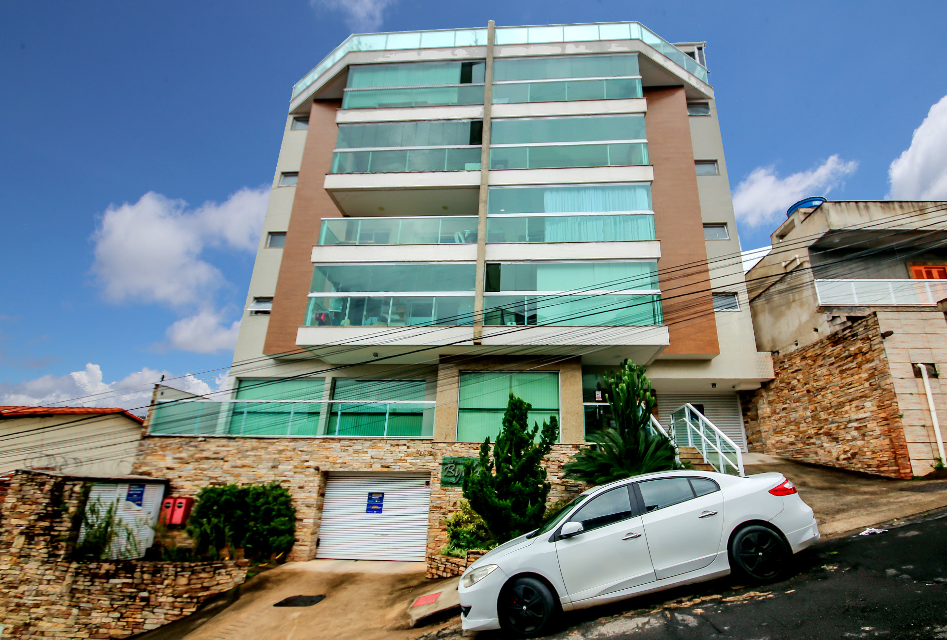 Ed. Byblos, foto 1