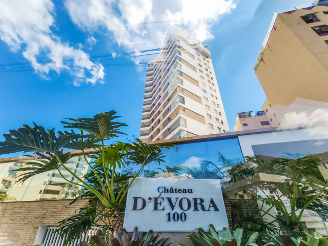 Paineiras: 229 m² com vista definitiva. Excelente.