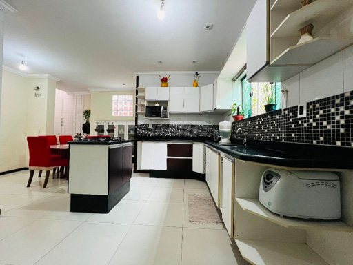 Casa duplex com 7 quartos à venda, 429 m² - São Mateus - Juiz de Fora/MG
