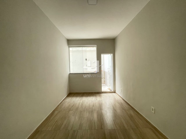 Quarto com área externa