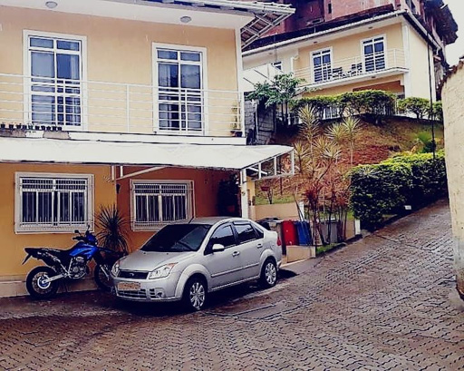 Casa com 2 quartos à venda, 130 m² por R$ 390.000 - Bandeirantes - Juiz de Fora/MG