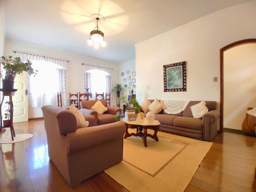 Casa com 5 quartos à venda, 433 m² por R$ 990.000 - Vila Ozanan - Juiz de Fora/MG