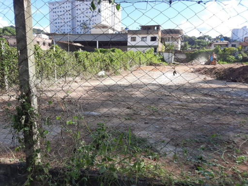 Terreno para venda ou locação.
