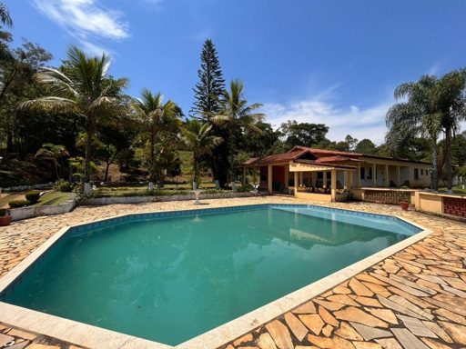 Casa com 6 quartos à venda, 508 m² por R$ 2.000.000 - Chácaras Passos Del Rey - Juiz de Fora/MG